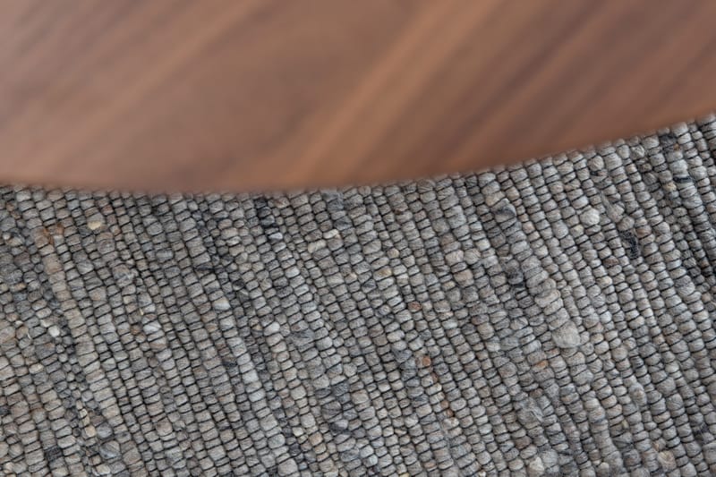 Bianca Matbord 200 cm Ovalt - Valnötsbrun - Products - Möbler - Bord & matgrupp - Matbord & köksbord