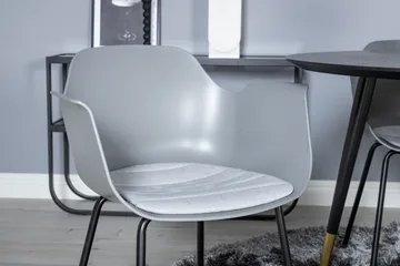 Dipp Matgrupp 115 cm Rund med 4 Comfort stolar - Svart/Guld - Products - Möbler - Bord & matgrupp - Matgrupp