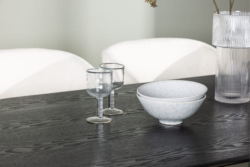 Isolde Matgrupp 180 cm Oval med 4 Day stolar - Svart - Products - Möbler - Bord & matgrupp - Matgrupp