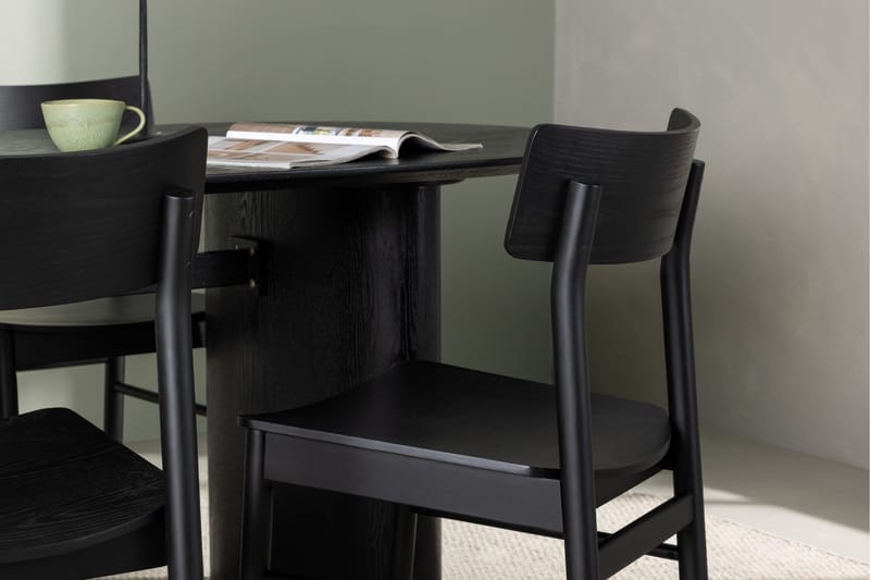Isolde Matgrupp 180 cm Oval med 4 Montros stolar - Svart - Products - Möbler - Bord & matgrupp - Matgrupp