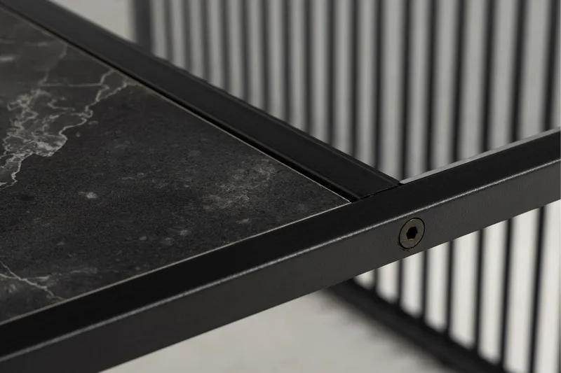 Saklani Soffbord 80x80 cm - Svart - Products - Möbler - Bord & matgrupp - Soffbord