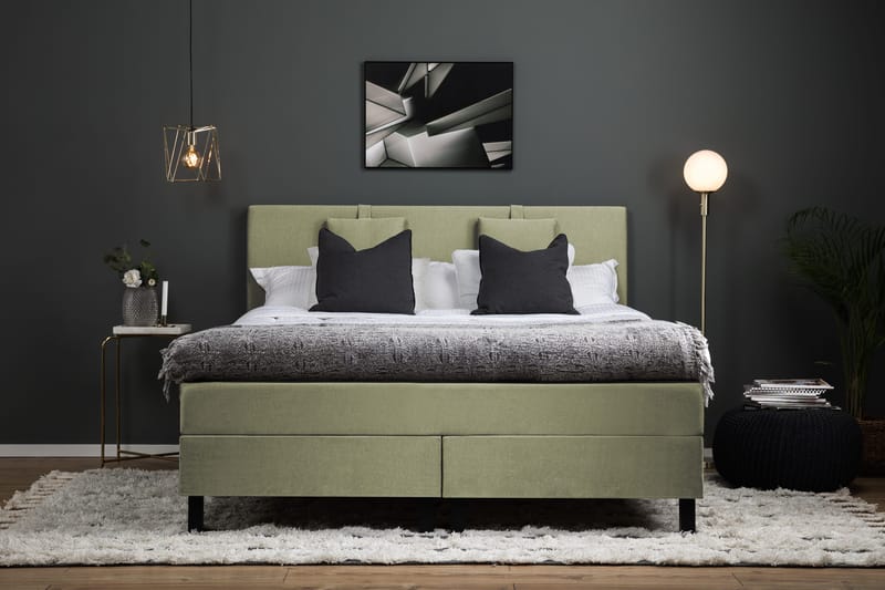 Lucky Komplett Sängpaket 180x200 Polyeter Slät Sänggavel - Nackkudde Liten Grön - Products - Möbler - Säng - Kontinentalsäng