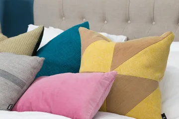 Wynne Kontinentalsäng 160x200Linoso - Beige - Products - Möbler - Säng - Kontinentalsäng