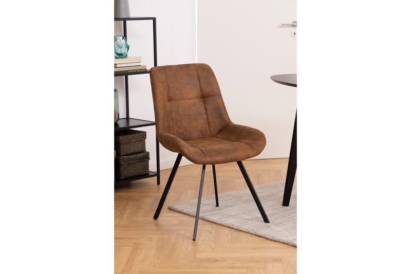Decembo Matstol - Brun - Products - Möbler - Fåtölj & stolar - Matstol & köksstol