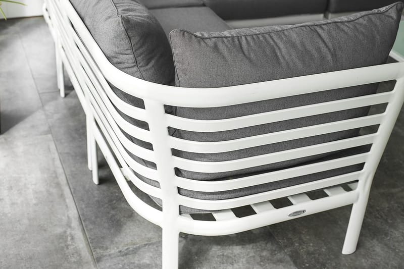 Hillerstorp Lidnäs Utesoffa utan dynor - Vit - Products - Utemöbler & utemiljö - Loungemöbler - Loungeset & loungegrupp