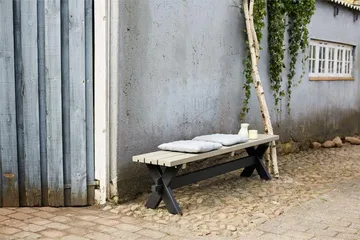 PLUS PlankBänk Utomhus Nostalgi 177x38x44 cm - Svart/Gråbrun - Products - Utemöbler & utemiljö - Utesoffa - Trädgårdsbänk & utebänk
