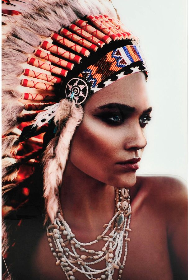 Lasimaalaus - Intialainen nainen - 80x120 cm Lasimaalaus - Intialainen nainen - 80x120 cm