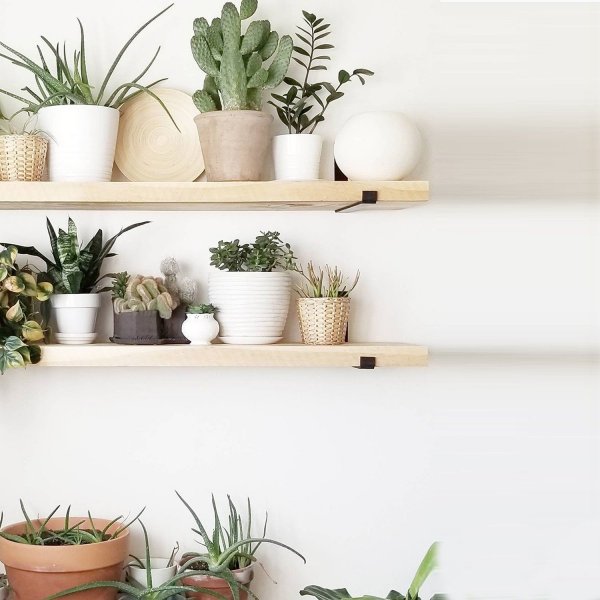 Lamba seinähylly 8 - Musta/tammi Lamba seinähylly 8 - Musta/tammi