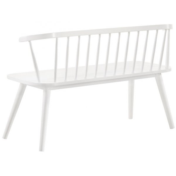 Valkoinen rottingilla koristeltu sohva - Dalsland