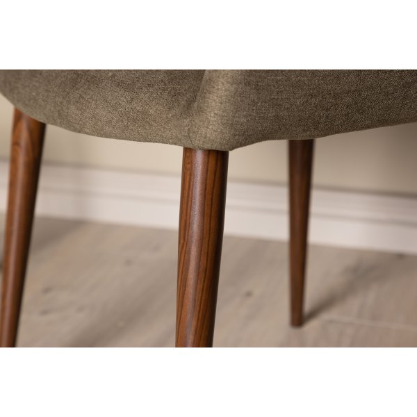 Huomenna ruokatuoli - ruskea Huomenna ruokatuoli - ruskea