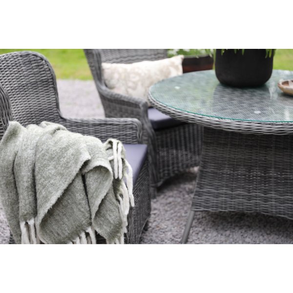 Ruokailuryhm; 4 tuolia ja ruokapyt 110 cm harmaa/rottinki