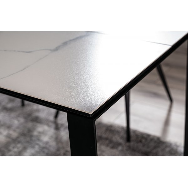 Metropol ruokapöytä 120-180 cm - Musta/valkoinen Metropol ruokapöytä 120-180 cm - Musta/valkoinen