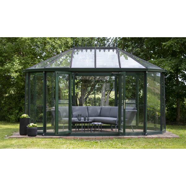 Halmstadin ulkoiluryhmä pöydällä Halmstadin ulkoiluryhmä pöydällä