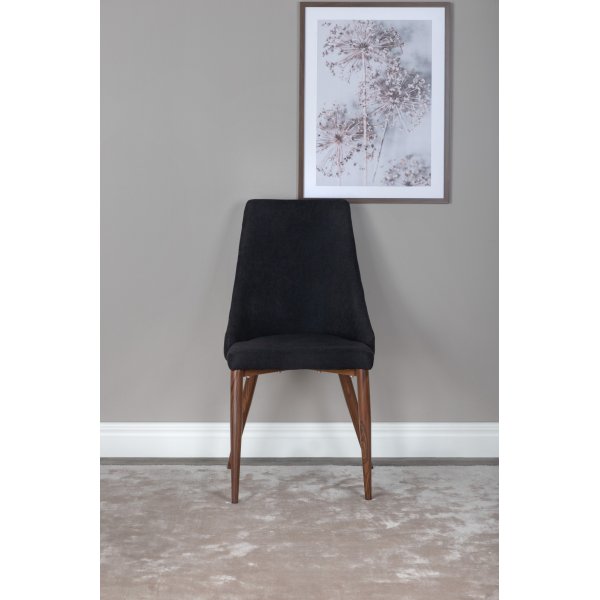 Laila ruokatuoli - musta Laila ruokatuoli - musta