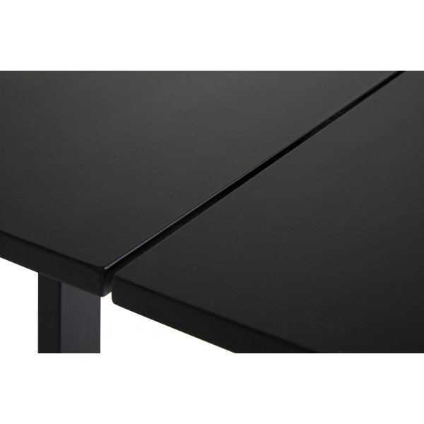 Manhattan ruokapöytä 220 cm - Mustaksi petsattu saarni Manhattan ruokapöytä 220 cm - Mustaksi petsattu saarni