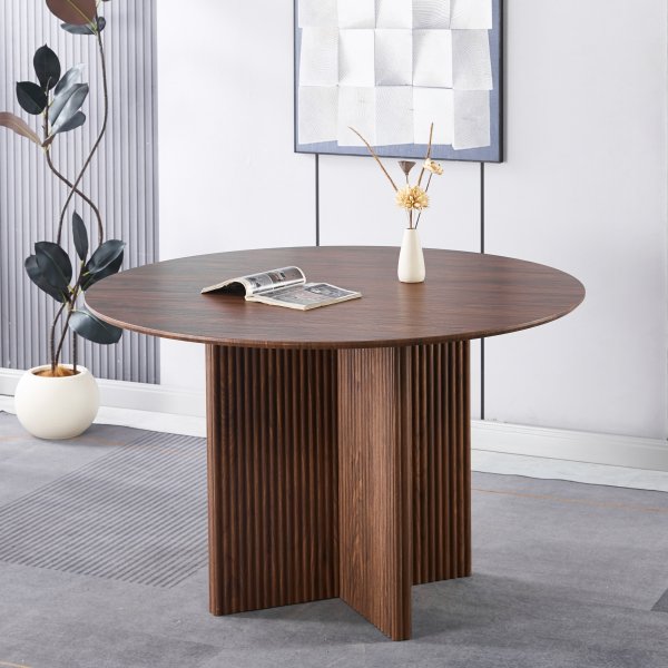 Ruokailuryhm� Crossby-p�yt� �120cm p�hkin�puuta ja 4 Carisma-ruokailutuolia vaaleanharmaasta samettista