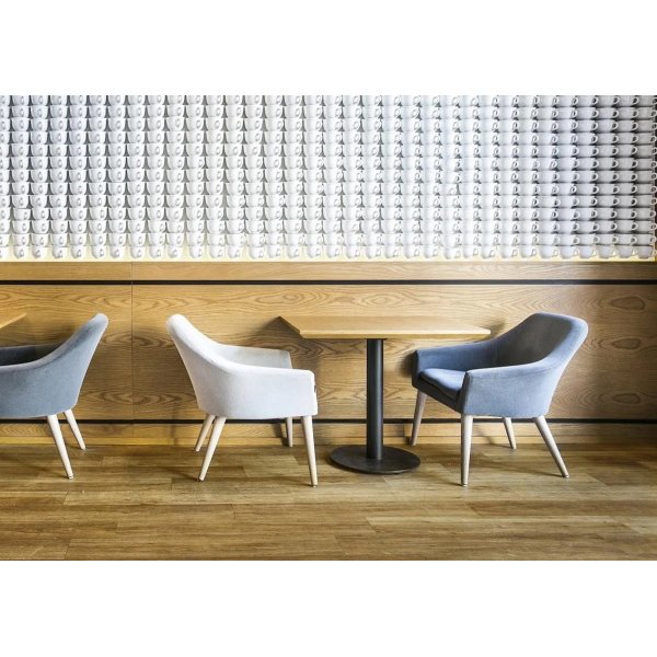 Kuorirunkoinen tuoli - Valinnainen rungon ja verhoilun väri Kuorirunkoinen tuoli - Valinnainen rungon ja verhoilun väri