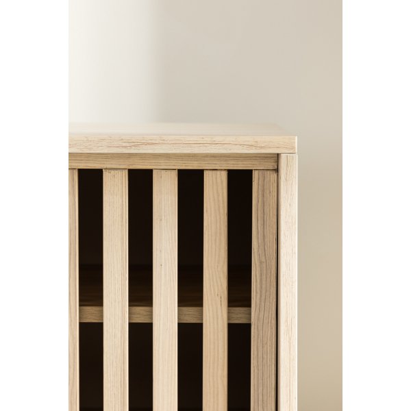 Lugo TV-taso - Valkoiseksi maalattu