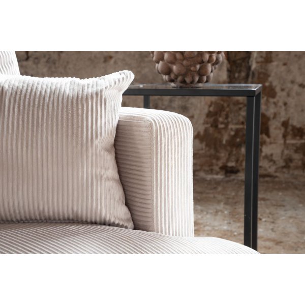 Hedlunda nojatuoli - beige vakosametti Hedlunda nojatuoli - beige vakosametti