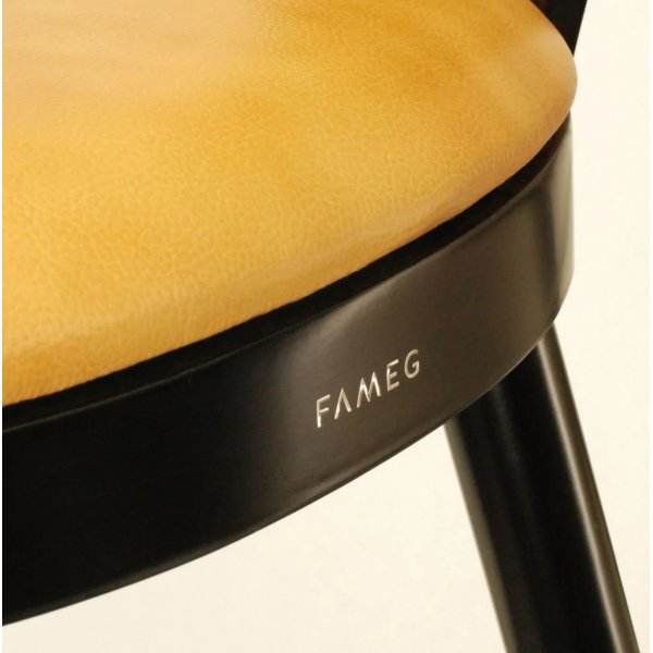 Avola baarituoli - Valinnainen rungon ja verhoilun väri Avola baarituoli - Valinnainen rungon ja verhoilun väri