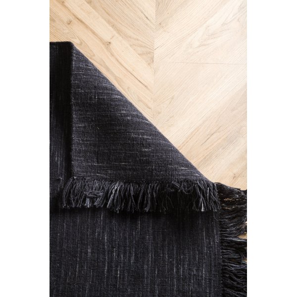 Elton flatwoven villamatto - musta Elton flatwoven villamatto - musta