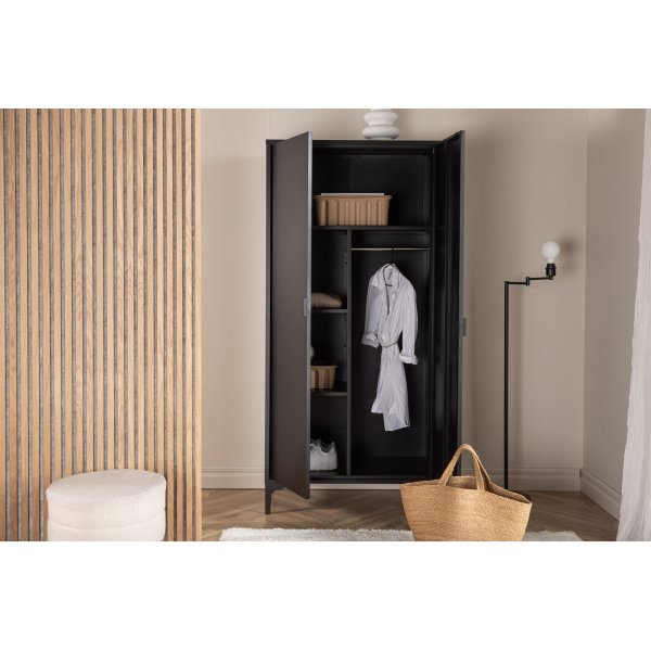 Alexander-vaatekaappi - musta Alexander-vaatekaappi - musta