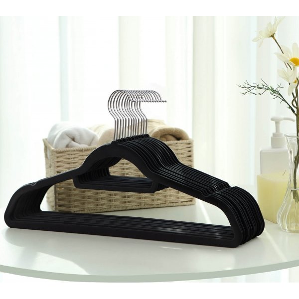 Vaateripustin, sametti, 45 cm, 50 kpl - Musta Vaateripustin, sametti, 45 cm, 50 kpl - Musta