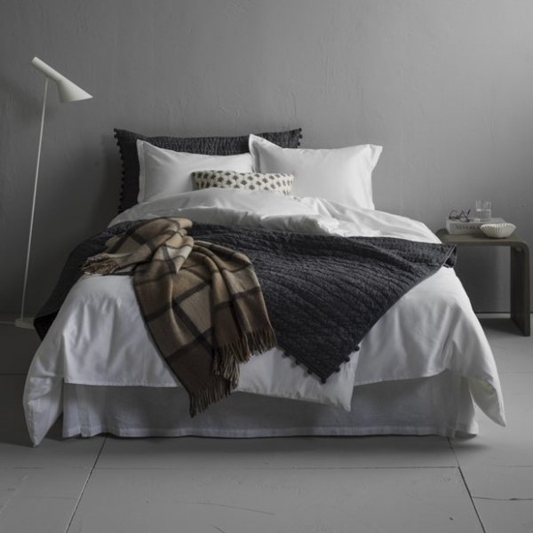 Debby sänkysetti 150 x 210 cm - Valkoinen Debby sänkysetti 150 x 210 cm - Valkoinen