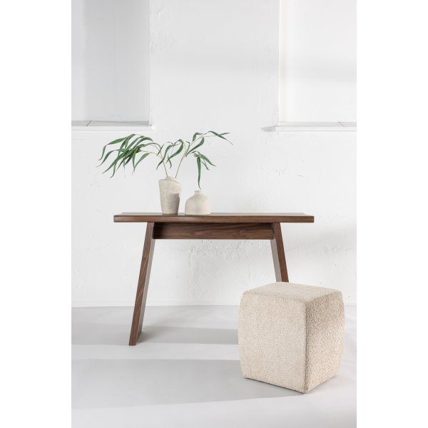 Kirkenes kirjoituspöytä 120 x 40 cm - Pähkinä Kirkenes kirjoituspöytä 120 x 40 cm - Pähkinä