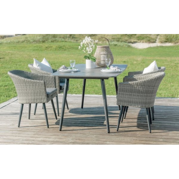 Sander-ulkotuoli vaaleanharmaasta keinorottingista Sander-ulkotuoli vaaleanharmaasta keinorottingista