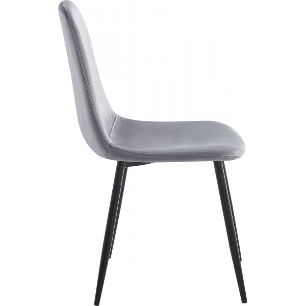 Ruokailuryhm� Crossby-p�yt� �120cm p�hkin�puuta ja 4 Carisma-ruokailutuolia vaaleanharmaasta samettista