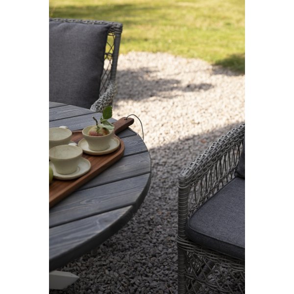 Provence ulkoiluryhm�: Scottsdale py�re� harmaa/valkoinen ruokap�yt� �112 cm sis�lt�en 4 Provence nojatuolia harmaata synteettis