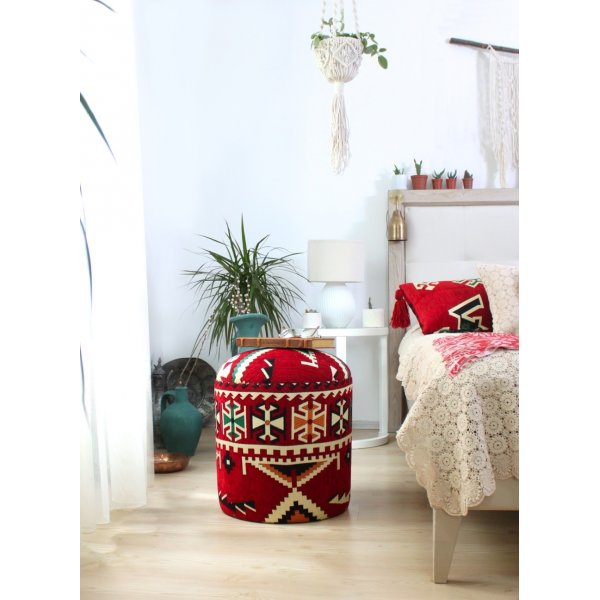 Bozok v3 Pouf - Monivärinen Bozok v3 Pouf - Monivärinen