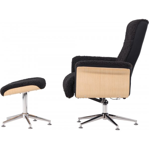 Hagön lepotuoli jalkarahilla - Musta lampaannahkajäljitelmä/öljytty tammi + Huonekalujen puhdistus Hagön lepotuoli jalkarahilla - Musta lampaannahkajäljitelmä/öljytty tammi + Huonekalujen puhdistus