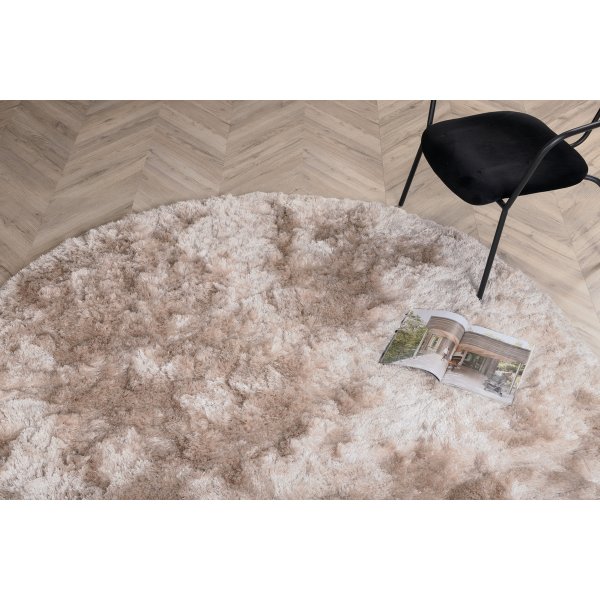 Elena-plyysimatto - Samppanjanvärinen polyesteri Elena-plyysimatto - Samppanjanvärinen polyesteri