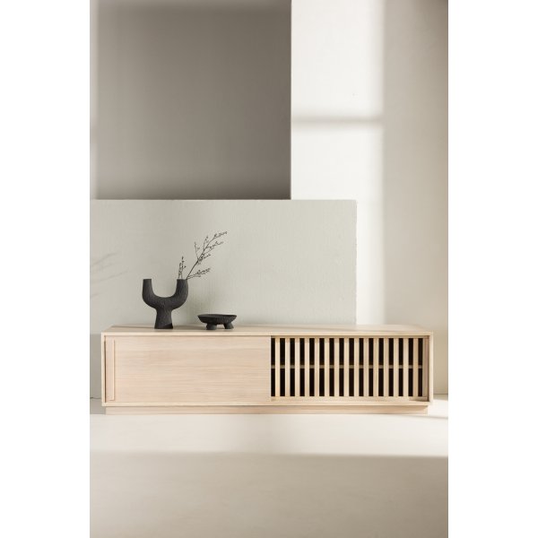 Lugo TV-taso - Valkoiseksi maalattu