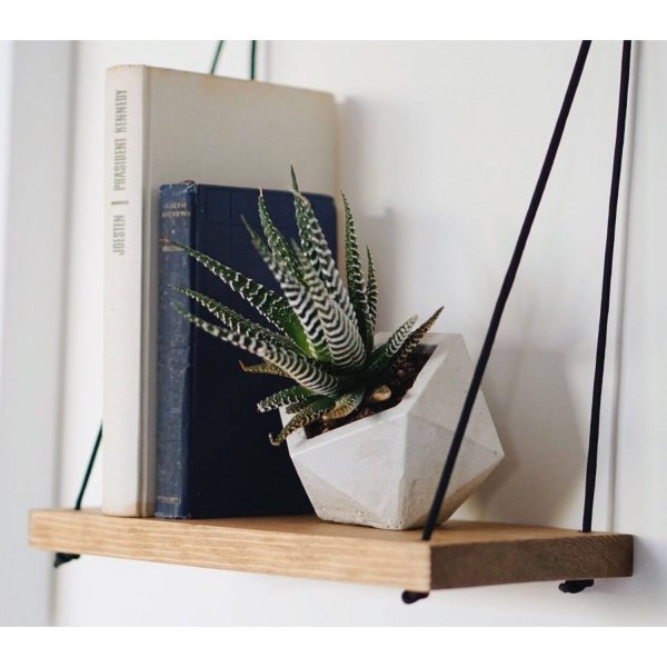 Abstrakti seinähylly 55 - pähkinä Abstrakti seinähylly 55 - pähkinä