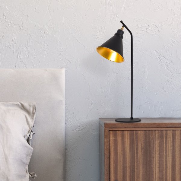 Sivani pöytävalaisin 2 - Musta/kulta Sivani pöytävalaisin 2 - Musta/kulta