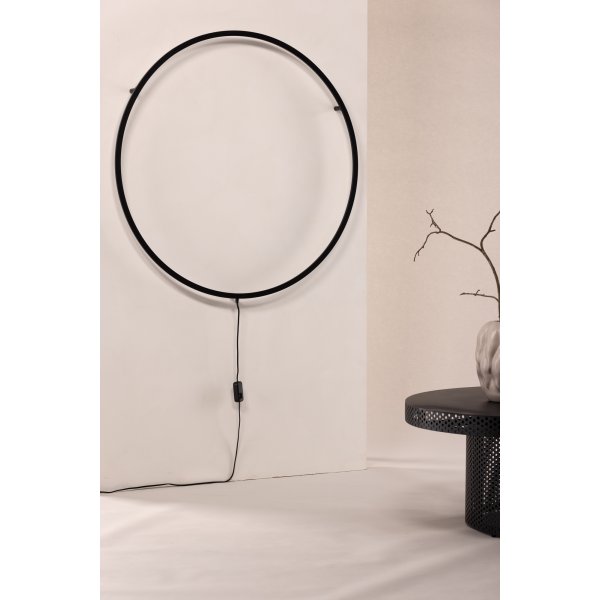 Sörmjöle x Josefin Lustig seinävalaisin - musta Sörmjöle x Josefin Lustig seinävalaisin - musta