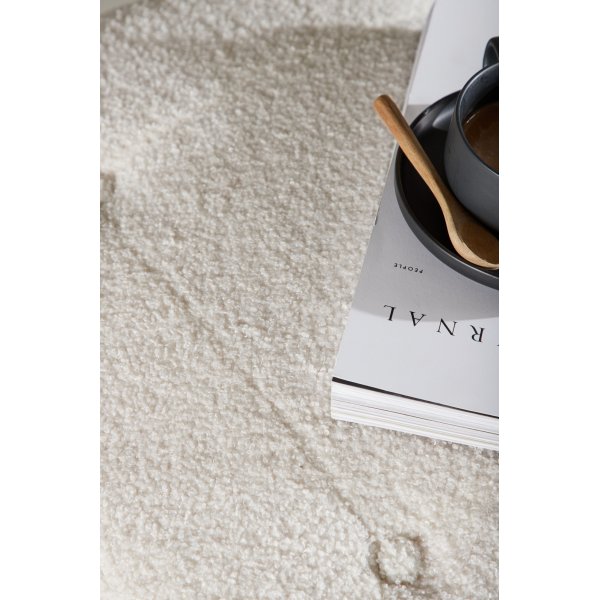 Salina pouf - Valkoinen nalle Salina pouf - Valkoinen nalle