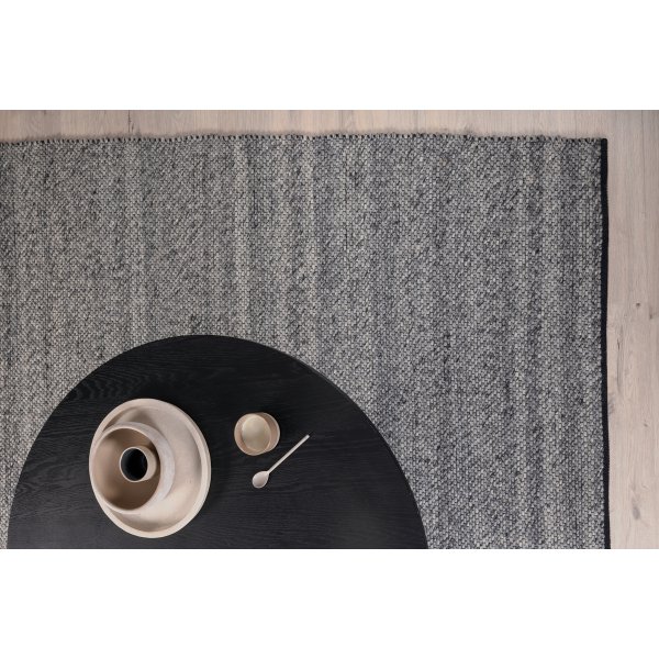 Allison-villamatto - Hopeanväristä villaa Allison-villamatto - Hopeanväristä villaa