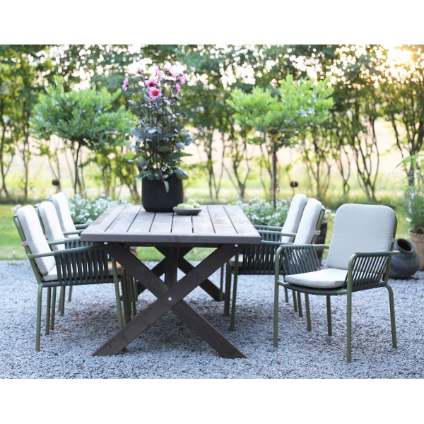 Oxfordin ulkoruokailuryhmä; rusketuspöytä 220 cm sis. 6 Lincoln pinottavaa runkotuolia vihreä/beige Oxfordin ulkoruokailuryhmä; rusketuspöytä 220 cm sis. 6 Lincoln pinottavaa runkotuolia vihreä/beige