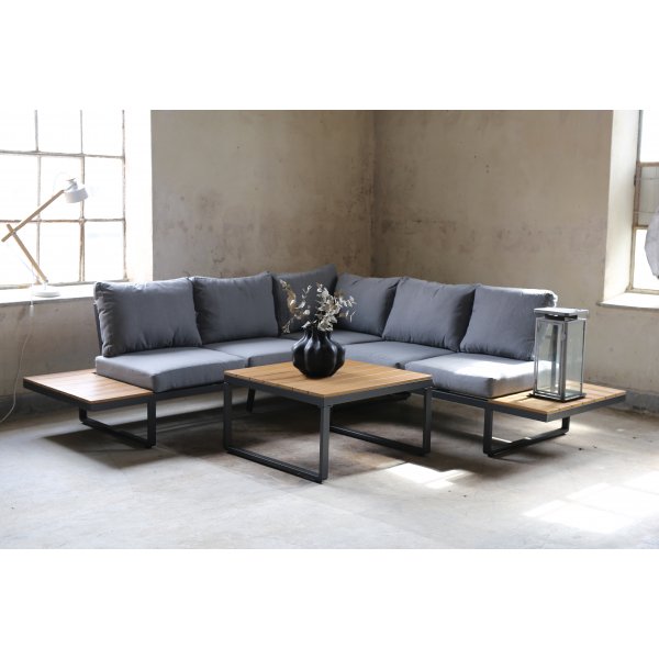 Ulkonurkkasohva p�yd�ll� + Huonekalujen puhdistus