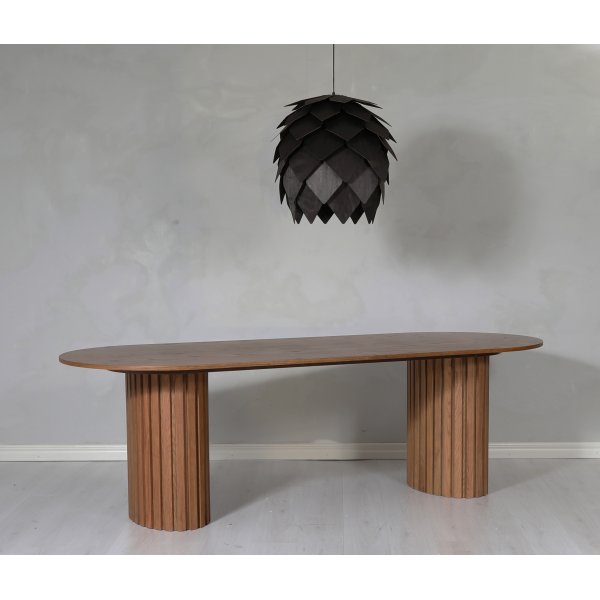 PiPi soikea ruokapöytä 240 cm - pähkinä PiPi soikea ruokapöytä 240 cm - pähkinä