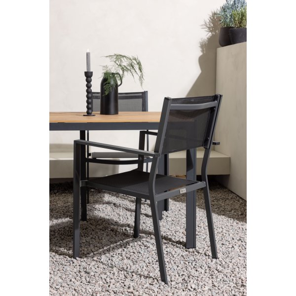 Hanian ruokaryhm�; 6 tuolia ja p�yt� 205 x 90 cm - Musta/luonnonv�rinen