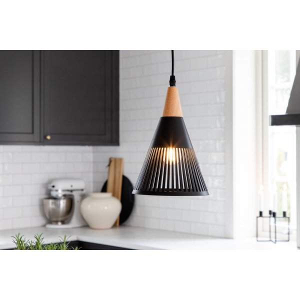 Nittsjö kattovalaisin - musta Nittsjö kattovalaisin - musta