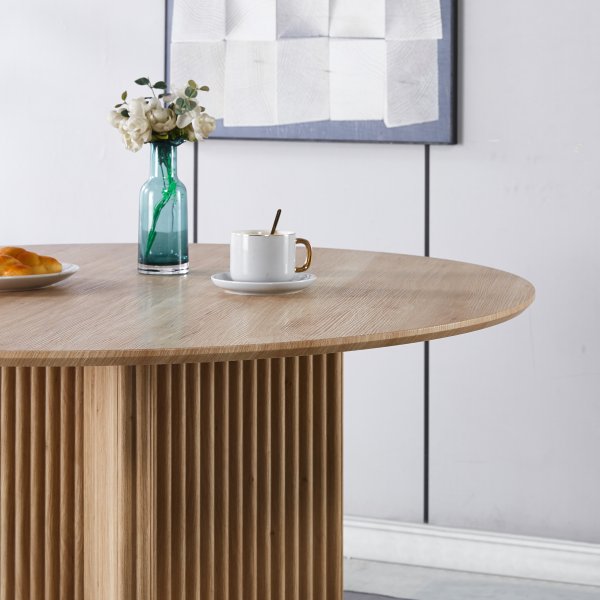 Crossby pyöreä ruokapöytä Ø120 cm - Tammi Crossby pyöreä ruokapöytä Ø120 cm - Tammi