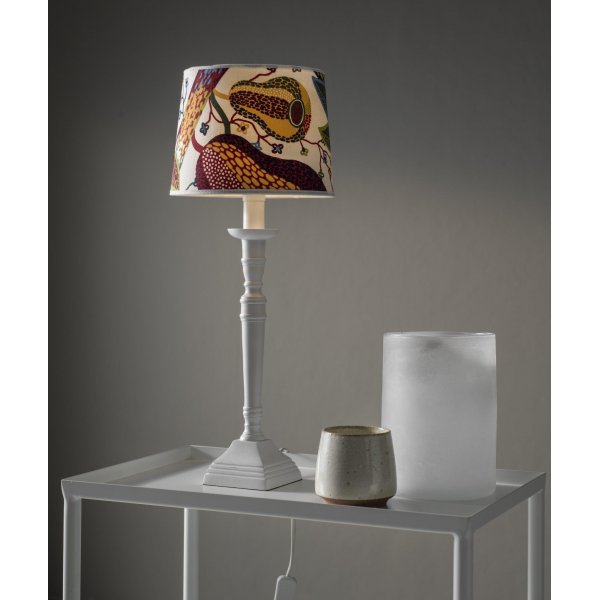 Salonkivalaisimen kanta - valkoinen Salonkivalaisimen kanta - valkoinen