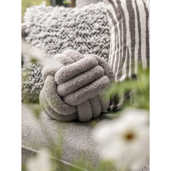 Pallokoristetyyny D22 cm - harmaa Pallokoristetyyny D22 cm - harmaa