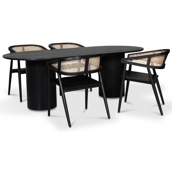 Nova soikea ruokapöytä mustaksi petsattua saarnia 215x100 cm Nova soikea ruokapöytä mustaksi petsattua saarnia 215x100 cm